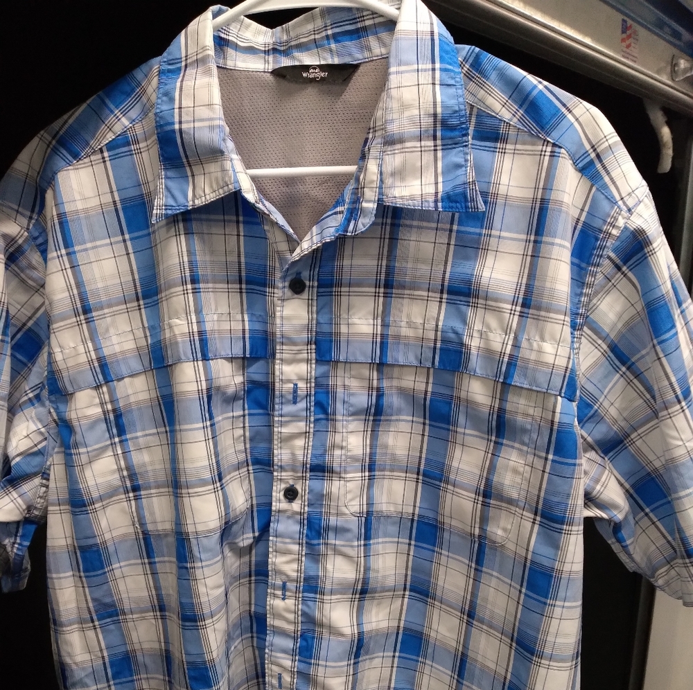 Wrangler shirt
